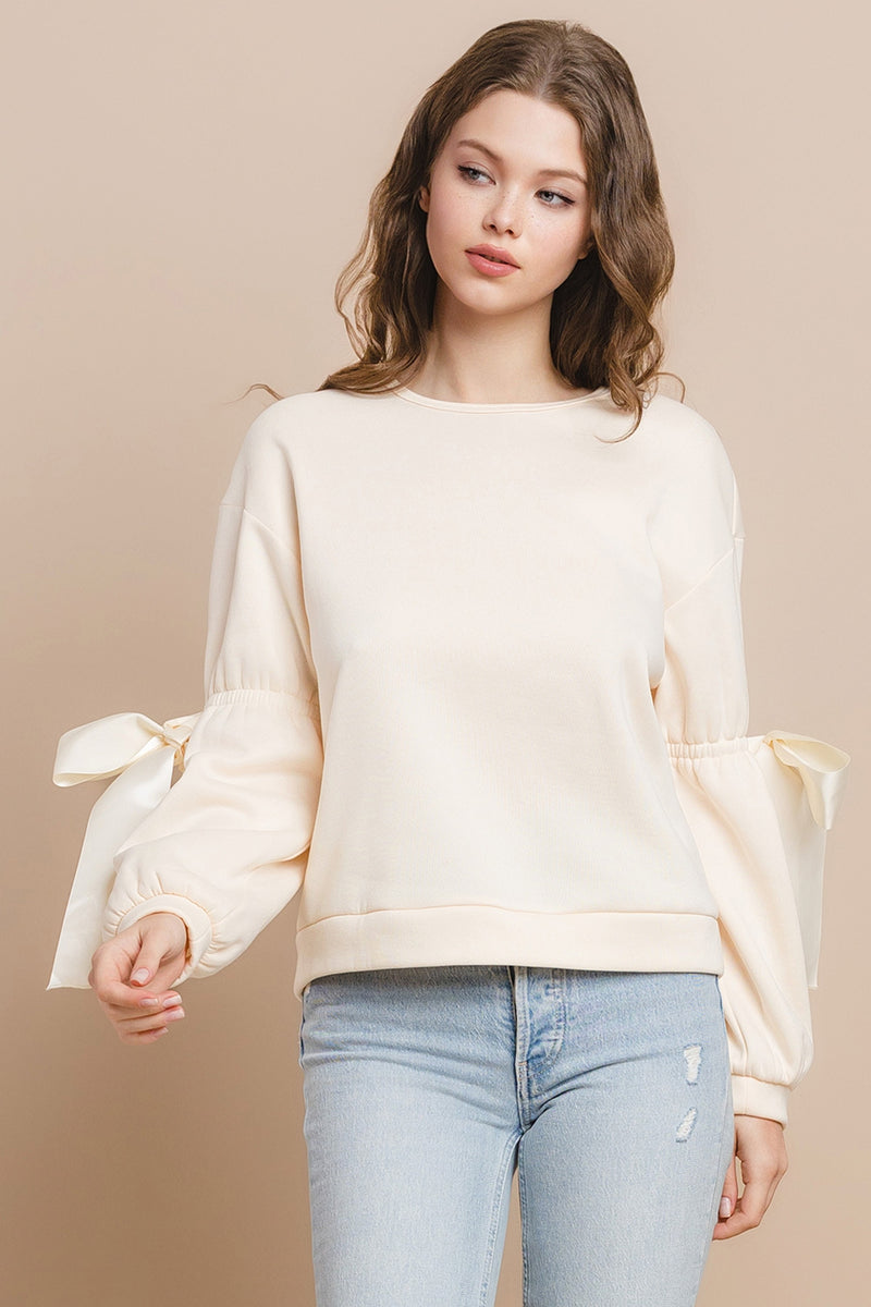 Bow Sweatshirt- Cream