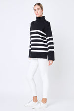 Business Casual Sweater- Black -White