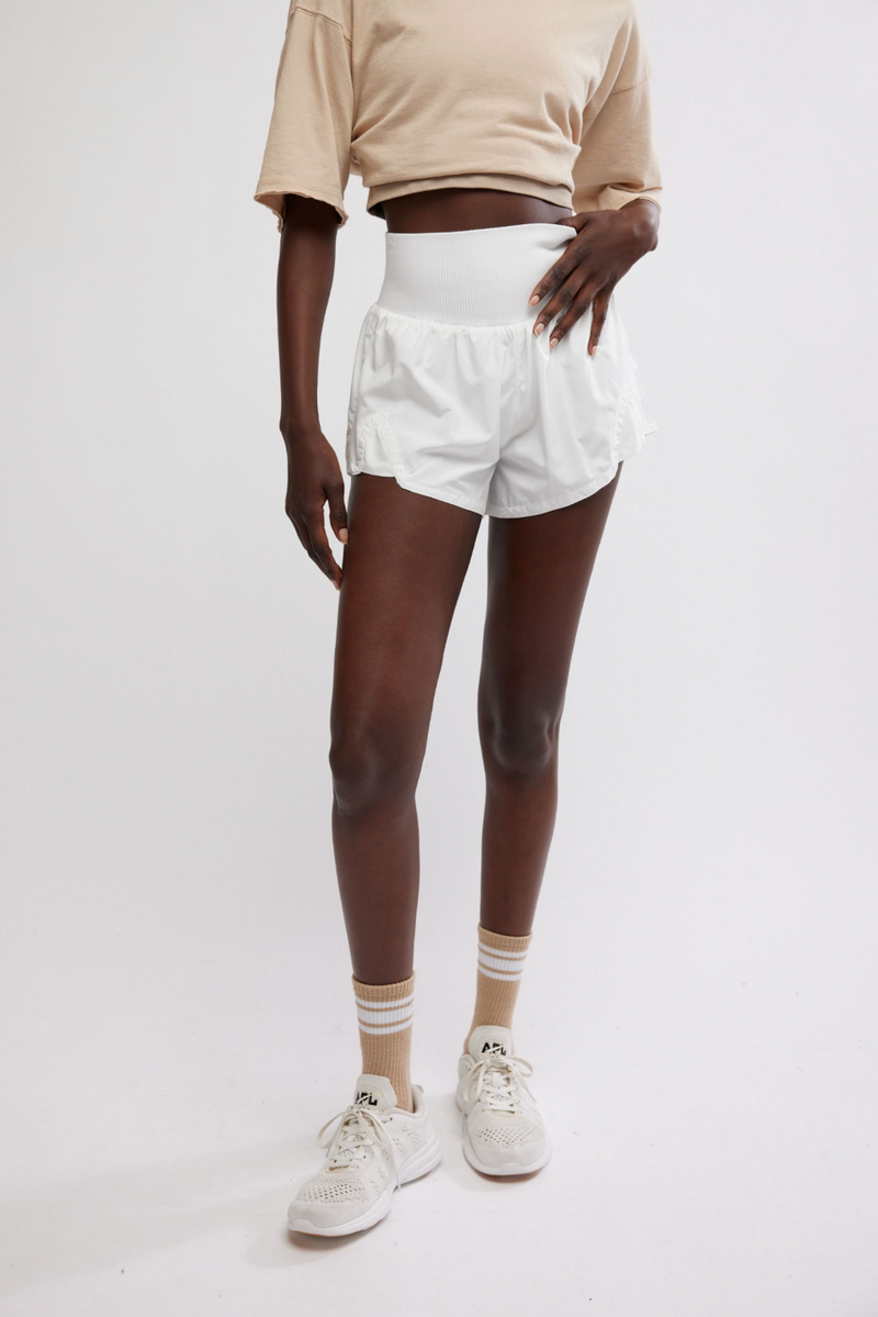Carpe Diem Short- White